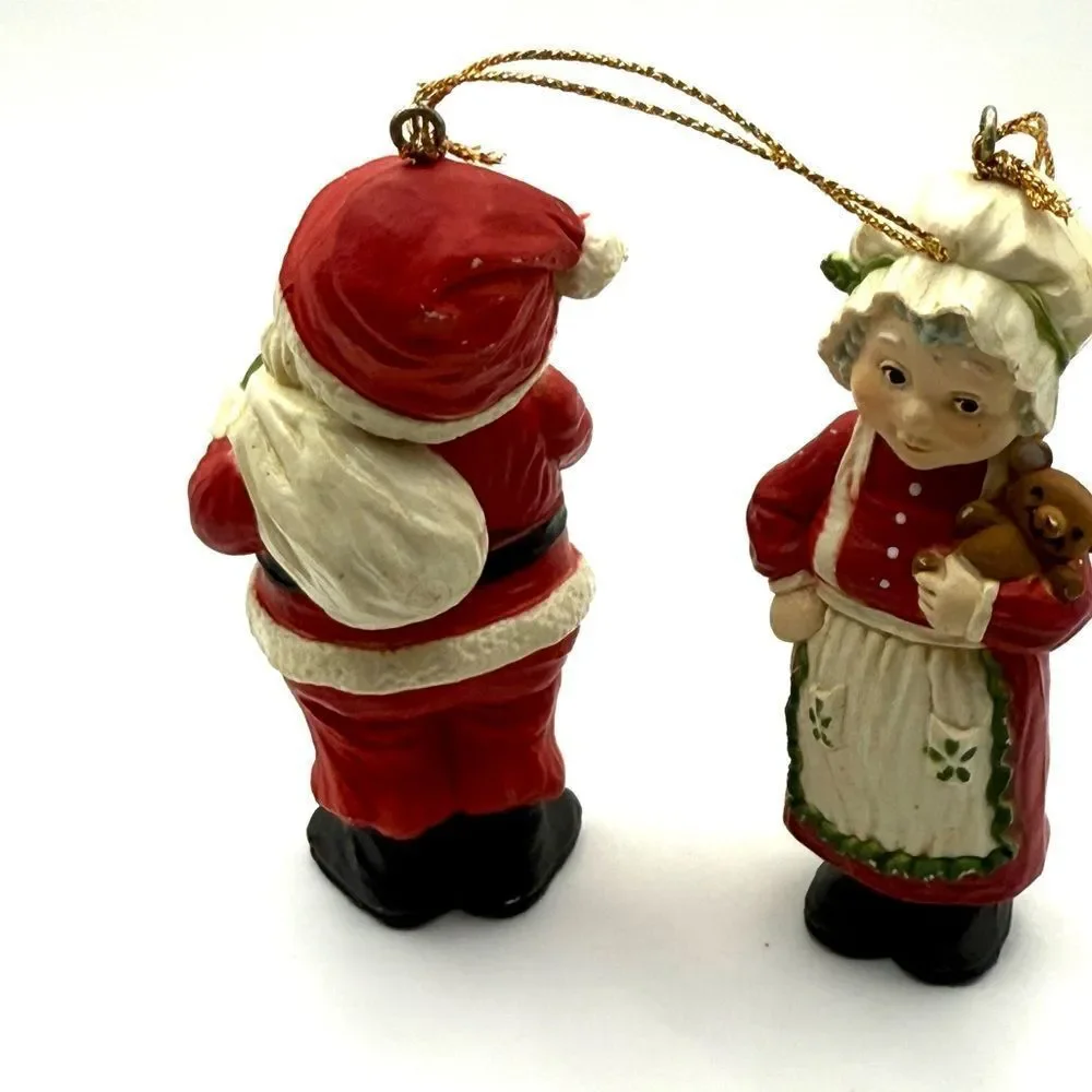 Vintage Holiday Memories Collector Ornaments Mr. And Mrs. Claus